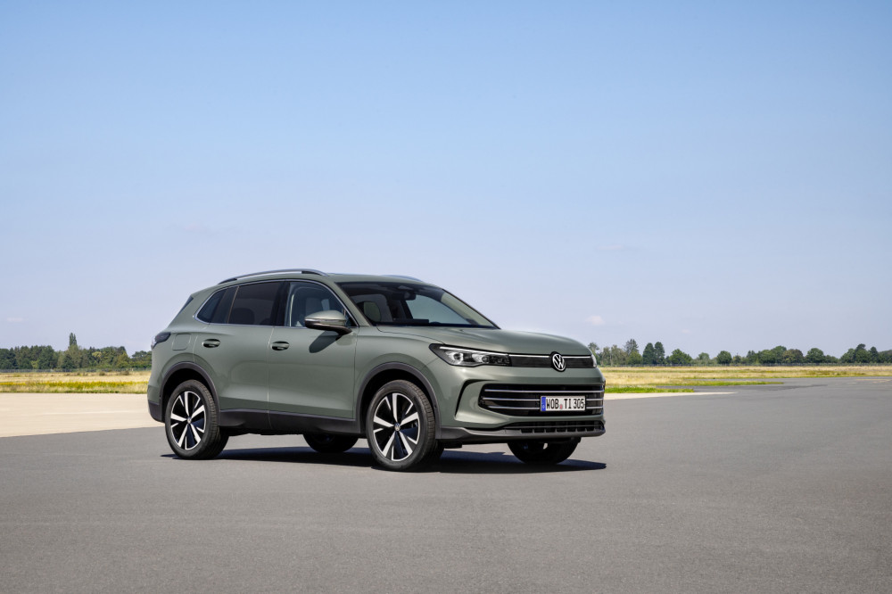 Volkswagen Tiguan Elegance cipressino green
